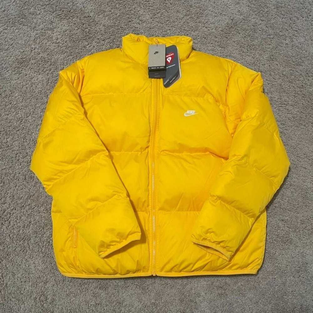 Nike Puffer Jacket Mens Large Yellow Sportswear Club Futura Primaloft Therma-FIT